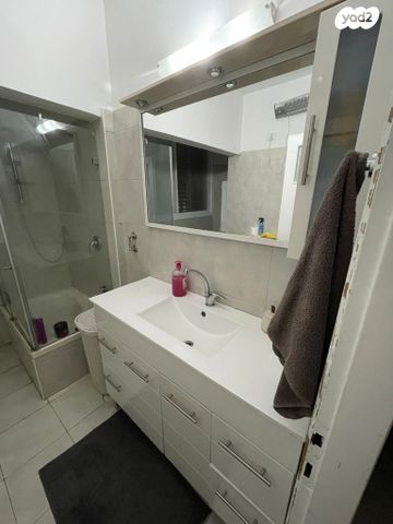 דירה, י"א באדר 14, נגבה, רמת גן