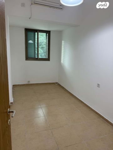 דירה, דרך בן גוריון 99, שכונת הלל, רמת גן