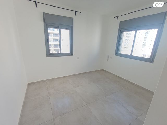 דירה, דרך ארץ 92, שאר העיר, חריש