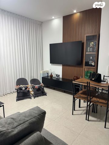 יחידת דיור, שדרות המייסדים 111, תדהר, תדהר