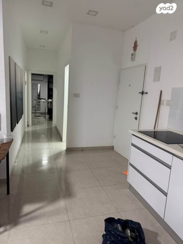 יחידת דיור, שדרות המייסדים 111, תדהר, תדהר