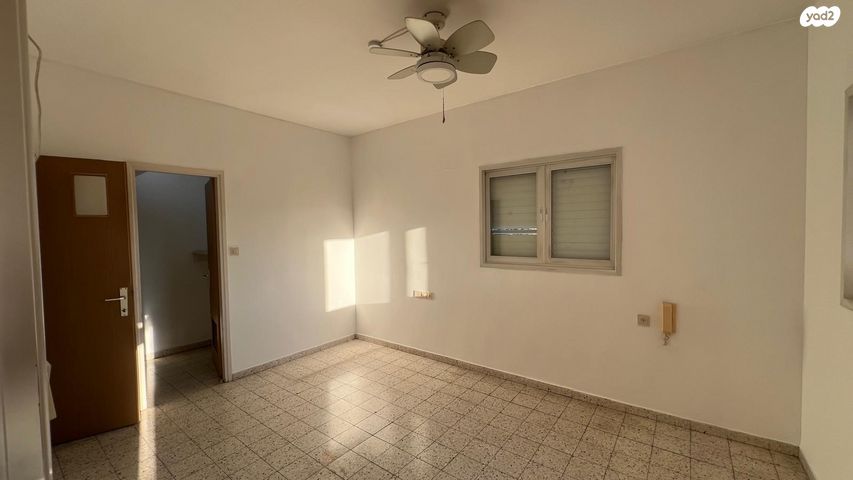 דירה, הרב גורן 3, מרכז, הרצליה