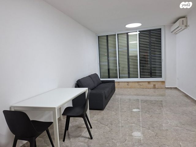 דירה, קרן היסוד 88, מרכז העיר, סביניה, הוותיקה, קרית ביאליק