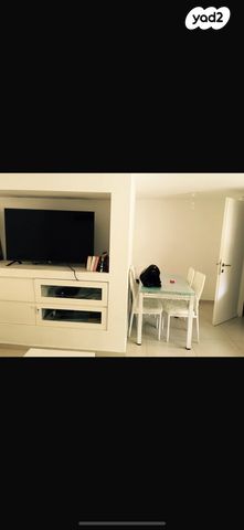 יחידת דיור, גפונוב 7, קרית קריניצי, רמת גן