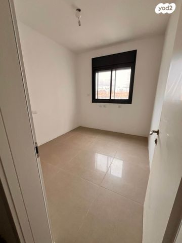 דירה, לח"י 25, שאר העיר, בני ברק