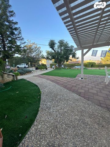 יחידת דיור, האפרסק 21, ראש פינה, ראש פינה