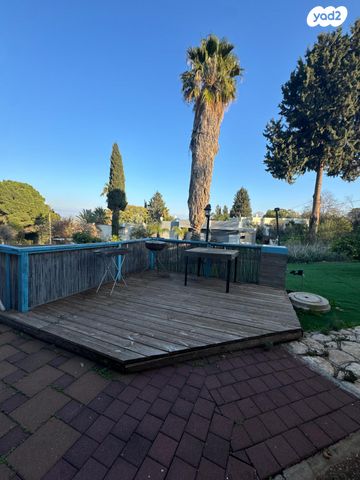 יחידת דיור, האפרסק 21, ראש פינה, ראש פינה