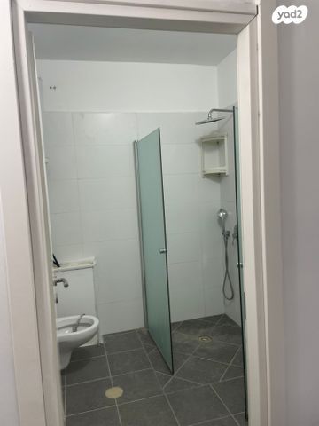 סטודיו/ לופט, שבטי ישראל 67, צהלון, שיכוני חסכון, תל אביב יפו