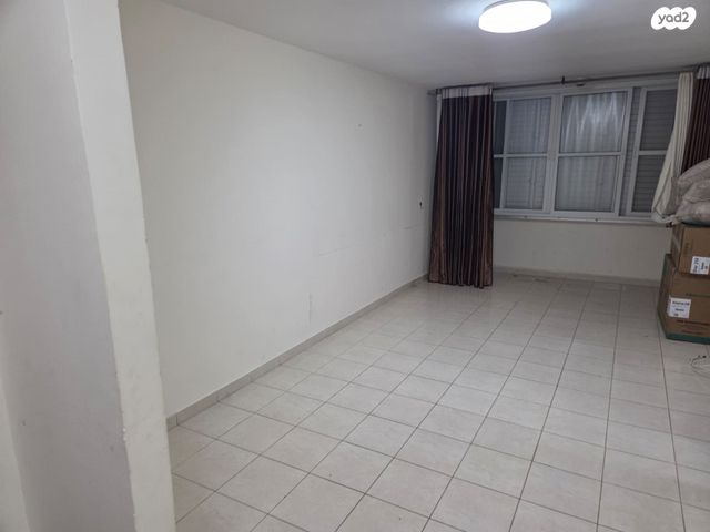 דירה, ד"ר שמורק 5, נאות שקד, נתניה