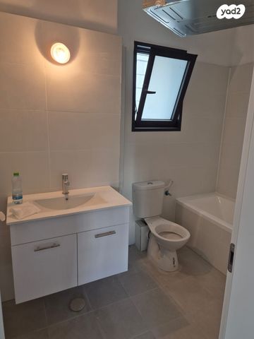 דירה, הרב שלום שבזי 223, פסגות אפק, ראש העין