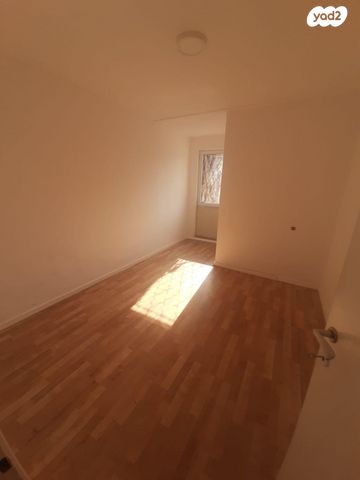 דירה, אברהם אבינו 79, שכונה ד', באר שבע