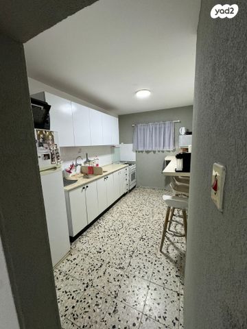 דירה, הרב ישראל אבו חצירא 10, פרדס כץ, בני ברק