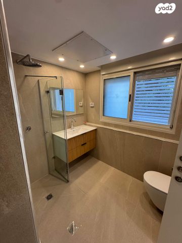 דירה, ליונל ווטסון 3, רמת בגין, חיפה