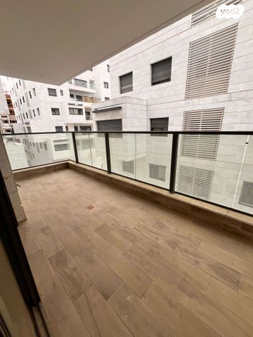 דירה, לח"י 25, שאר העיר, בני ברק