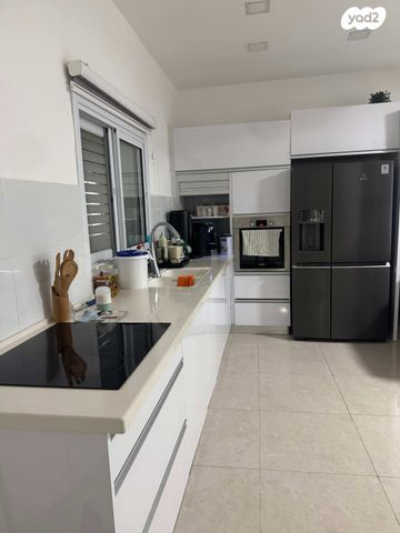 יחידת דיור, שדרות המייסדים 111, תדהר, תדהר