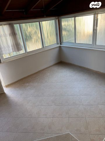 דירת גן, משמר הגבול 3, נוף חרמון, קרית שמונה