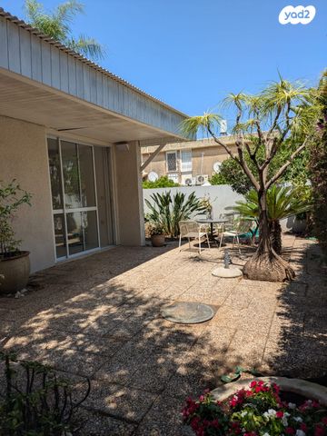 בית פרטי/ קוטג', סמטת הצלף 7, נווה רסקו, רמת השרון