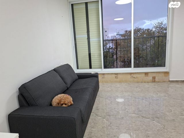 דירה, קרן היסוד 88, מרכז העיר, סביניה, הוותיקה, קרית ביאליק