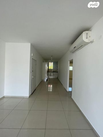 דירה, י"א באדר 14, נגבה, רמת גן