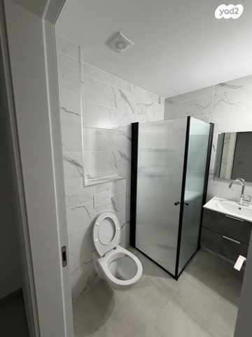 דירה, יצחק שמיר 11, רמת הדר, גבעת שמואל