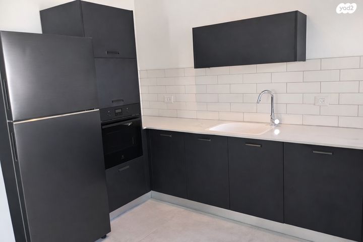 דירה, דרך ארץ 92, שאר העיר, חריש