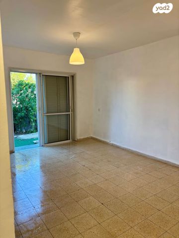 דו משפחתי, שימרון 26, אפק, קצרין