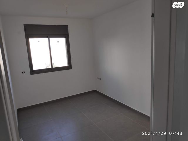 דירה, א.ד. גורדון 10, א' / צפון מזרח העיר, רחובות