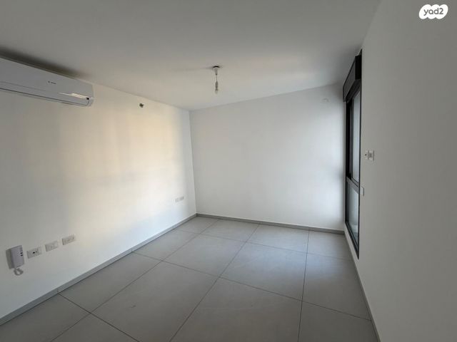 דירה, יצחק שמיר 11, רמת הדר, גבעת שמואל