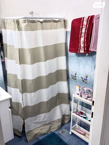 דירה, המלך יהושפט 5, נווה דוד, חיפה