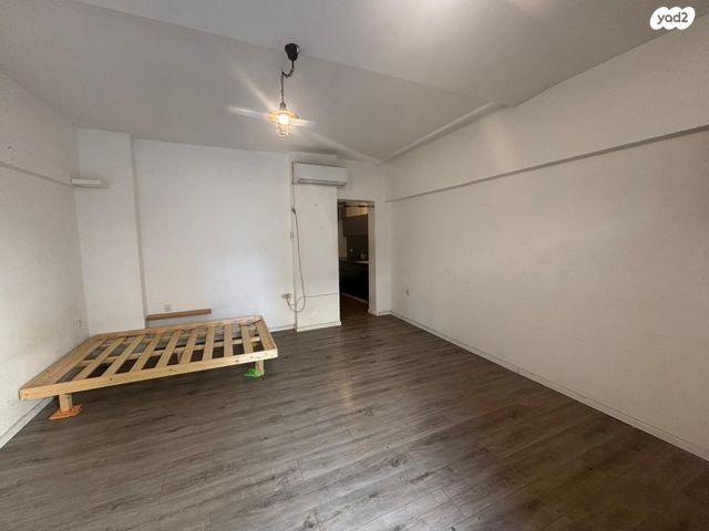 דירה, שוקן 12, גבעת הרצל, אזור המלאכה יפו, תל אביב יפו