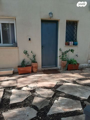 דירת גן, לוטם 31, הפרחים, כפר ורדים