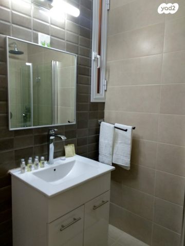 סאבלט, חן 38, אבישור, ערד