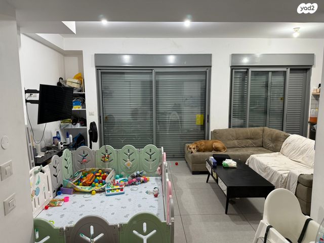 דירת גן, יאנוש קורצ'אק 1, קיראון, קרית אונו