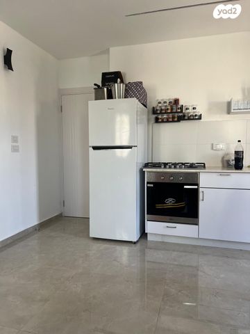 דירה, אבן גבירול 19, רמב"ם, ראש העין