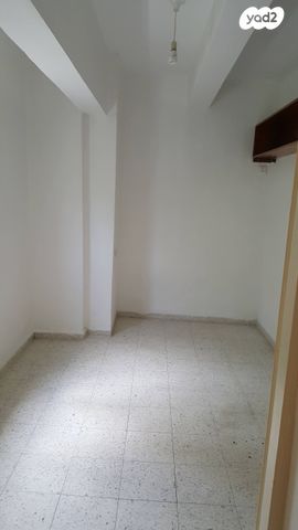 דירה, אלעזר המודעי 12, המושבה היוונית, ירושלים