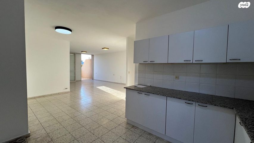 דירה, הרב גורן 3, מרכז, הרצליה