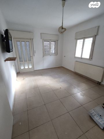 אנטיגונוס 29