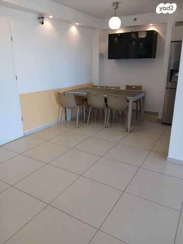 דירה, שלמה אלירז 7, רמב"ם, ראשון לציון