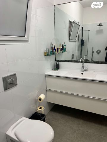 דירה, רוטשילד 52, ניצנה, בת ים