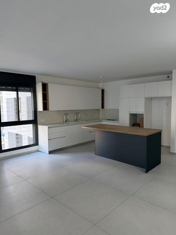 יצחק שמיר 11