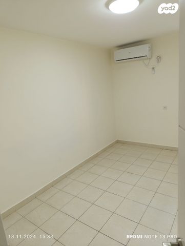 דירה, ד"ר שמורק 5, נאות שקד, נתניה