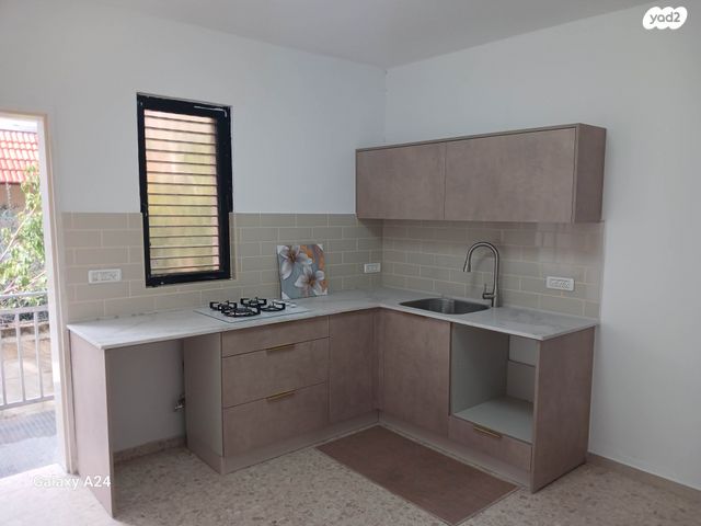 יחידת דיור, אהרון חג'ג' 18, נאות אשכול, יבנה