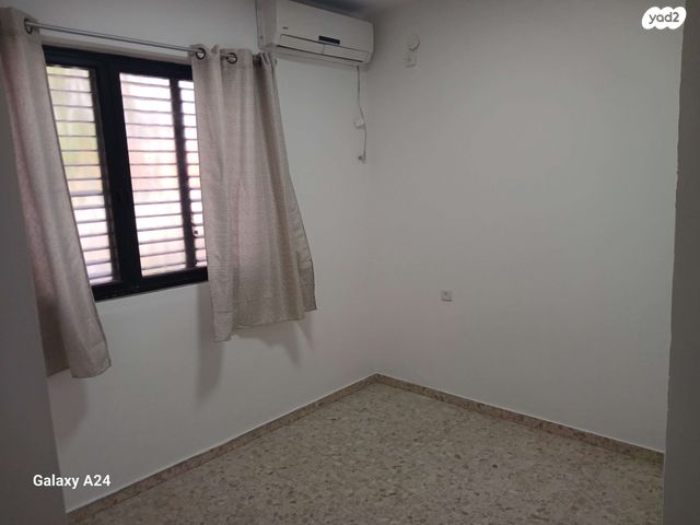 יחידת דיור, אהרון חג'ג' 18, נאות אשכול, יבנה