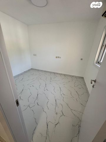 בית פרטי/ קוטג', סיירת חרוב 1, נווה יוסף, קרית עקרון