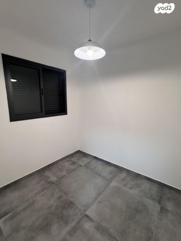 דירה, דרך זאב ז'בוטינסקי 41, תל גיבורים, בני ברק