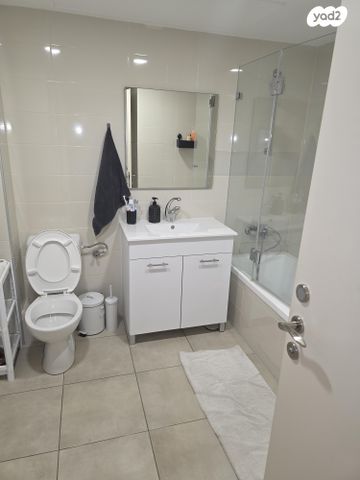 דירה, נאוה סמל 8, צומת סביון, קרית אונו