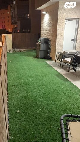 דירת גן, גדעון האוזנר, רמות הרכס, באר שבע