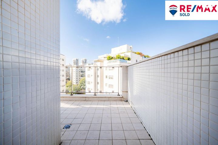 גג/ פנטהאוז, אהרון כצנלסון 12, נווה גן, פתח תקווה