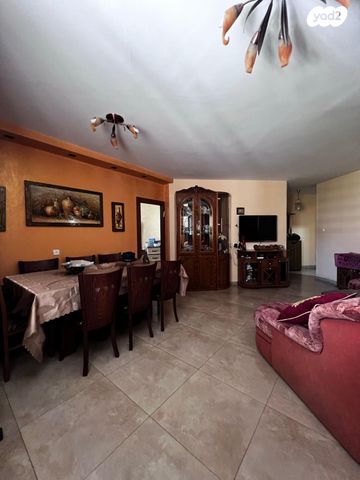 דירה, אבות ישורון 9, רובע ה', אשדוד