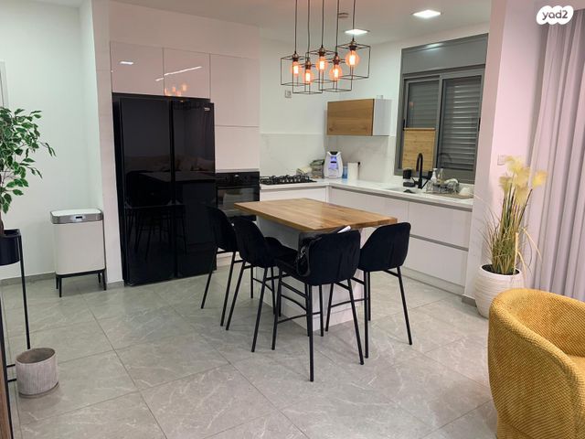 גדעון האוזנר 